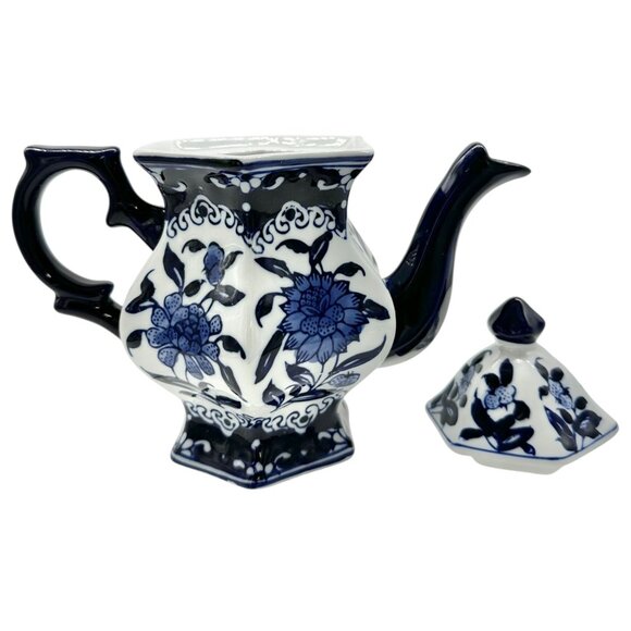 Vintage Inspired Hexagonal Ceramic Teapot With Lid Blue White Floral Design - Picture 2 of 10
